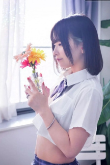 不扣钮的女孩 电影
